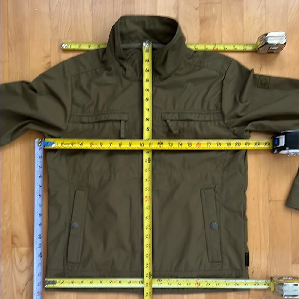🫒Like New Olive Camio Jacket by Jack Wolfskin | Lightweight | NWOT Men’s Small